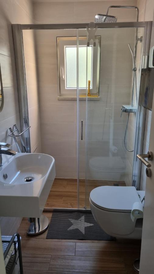 Appartement Apartman Z12 à Kornić Extérieur photo